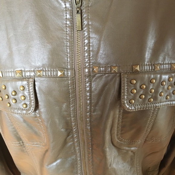 New without tags.  Buttery soft Leather bomber jacket size L - Picture 3 of 13